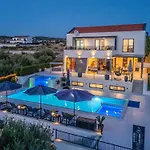 Modern With Private Swimming Pool Villa Vrana (Zadar)