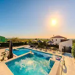 Modern With Private Swimming Pool * Vrana (Zadar)