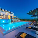 Modern With Private Swimming Pool Vila Vrana (Zadar)