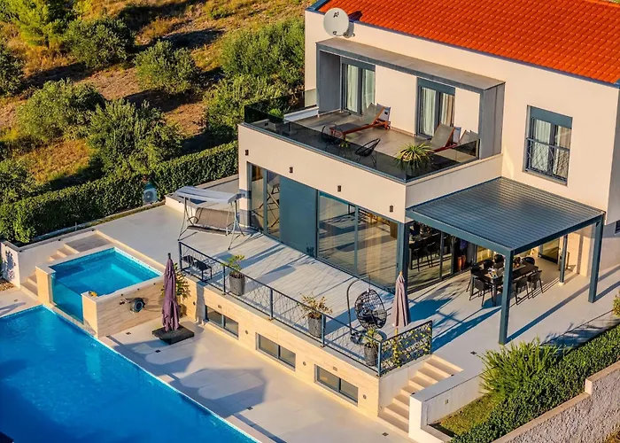 Modern With Private Swimming Pool Vrana (Zadar)