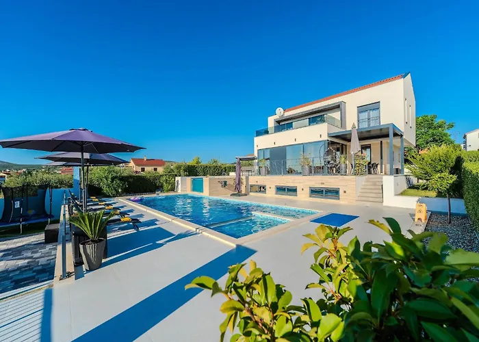 Modern With Private Swimming Pool Vrana (Zadar)