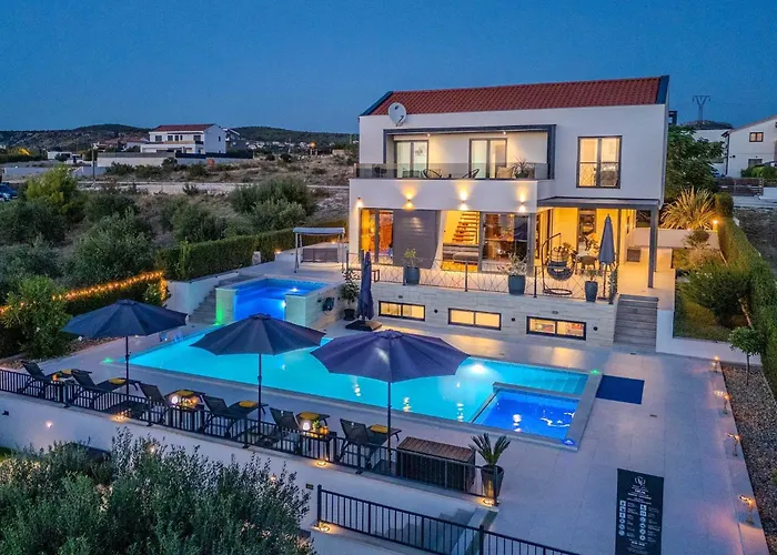 Modern With Private Swimming Pool Villa Vrana (Zadar)