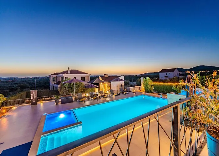 Modern With Private Swimming Pool Vrana (Zadar)